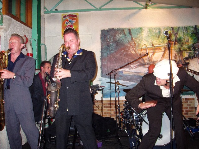 min 2006 09 03 guinguette mp 222